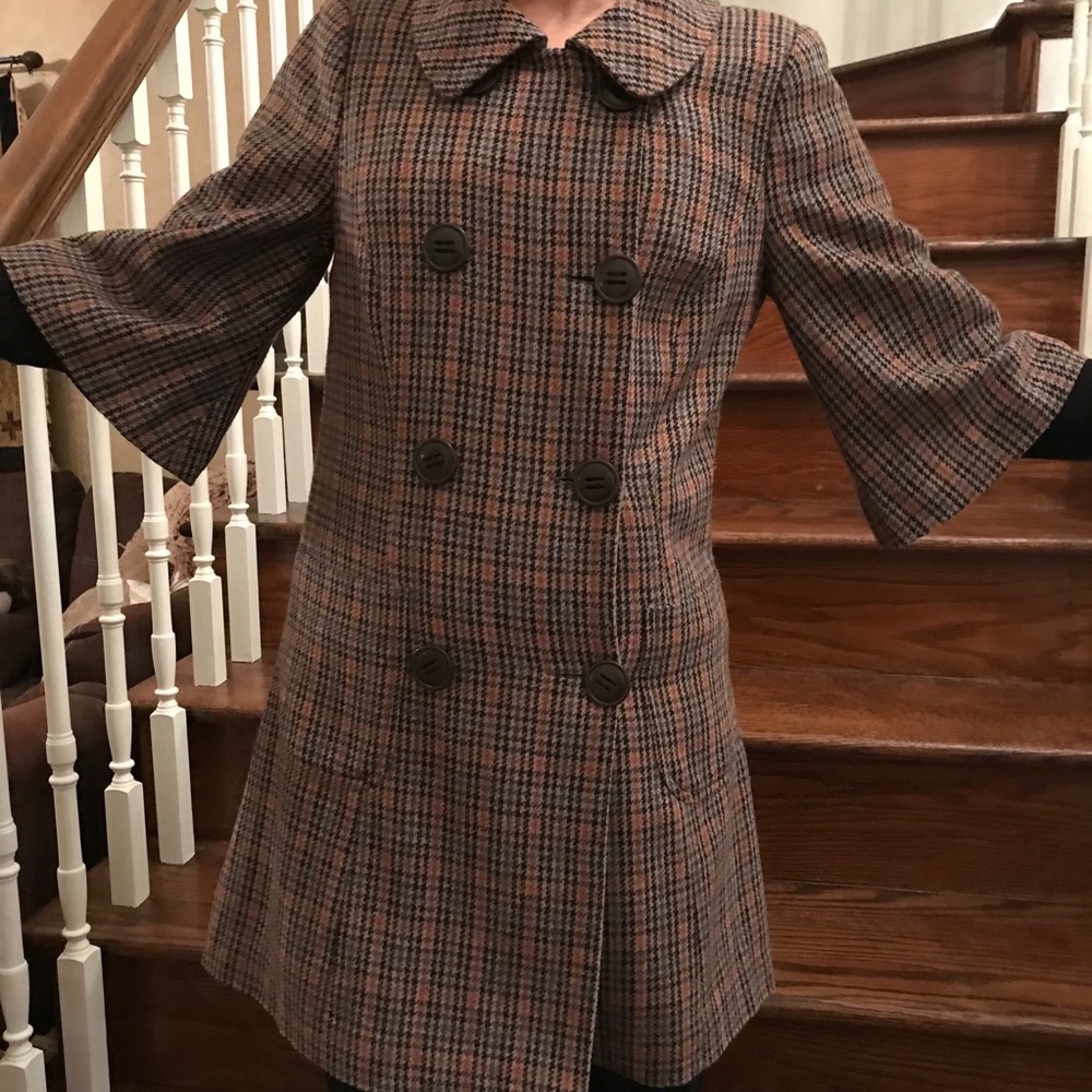 Coat - Picture 14 of 14
